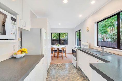 Photo of property in 1/11 Seine Road, Forrest Hill, Auckland, 0620