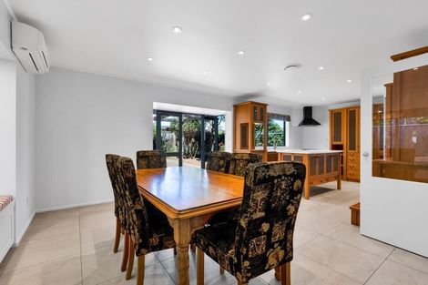 Photo of property in 3e Kinross Drive, Merrilands, New Plymouth, 4312