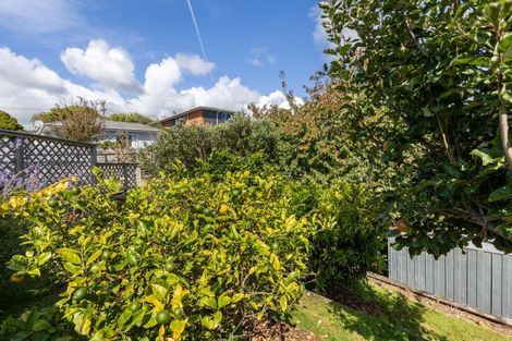 Photo of property in 122 Glenpark Avenue, Frankleigh Park, New Plymouth, 4310