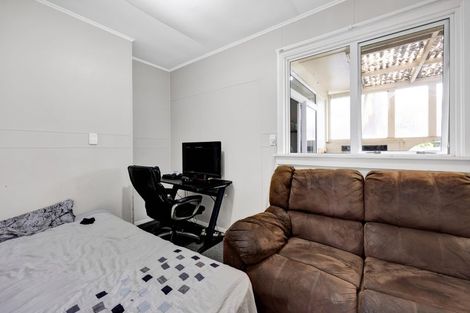 Photo of property in 61 Collins Street, Hawera, 4610