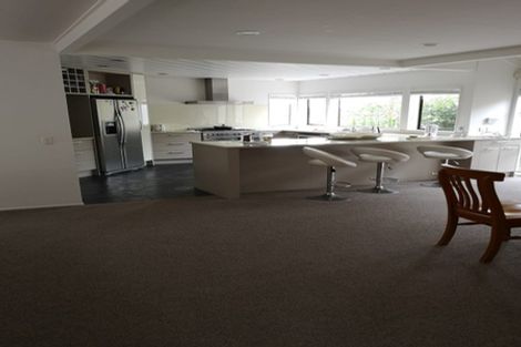 Photo of property in 62 Newhaven Terrace, Mairangi Bay, Auckland, 0630