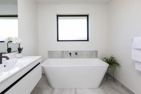 Photo of property in 15 Claremont Crescent, Amberley, 7410