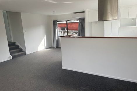 Photo of property in 5/37a Glengarry Road, Glen Eden, Auckland, 0602