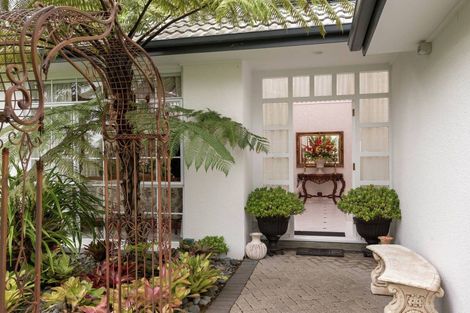 Photo of property in 16 Casabella Court, Northpark, Auckland, 2013