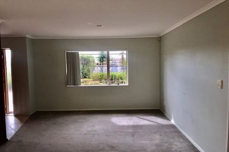 Photo of property in 22 Ruze Vida Drive, Massey, Auckland, 0614