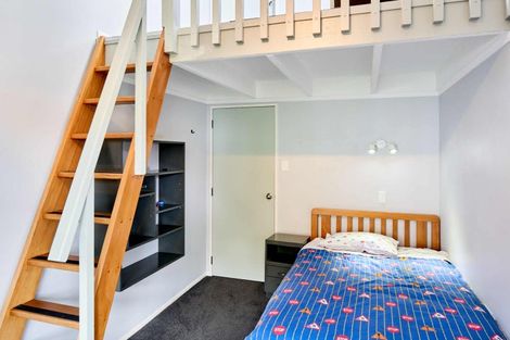 Photo of property in 18 Solander Place, Whitby, Porirua, 5024