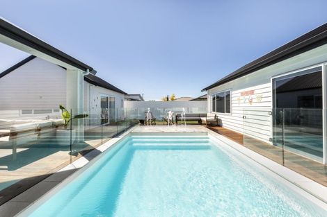 Photo of property in 29 Warwick Crescent, Taradale, Napier, 4112