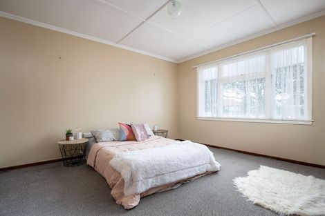 Photo of property in 84 Broadway, Waitara, 4320