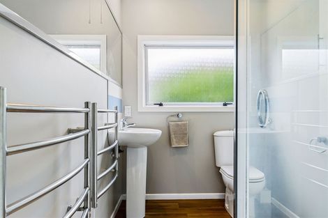 Photo of property in 103 Mcfaddens Road, St Albans, Christchurch, 8052