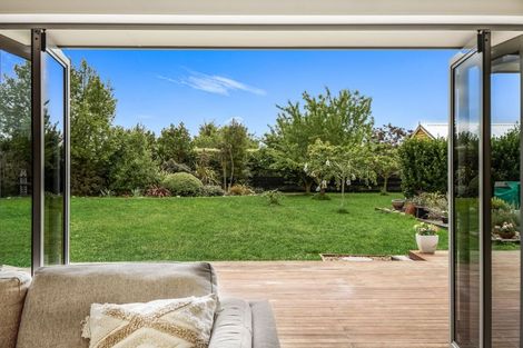 Photo of property in 9 Riverside Way, Amberley, 7410