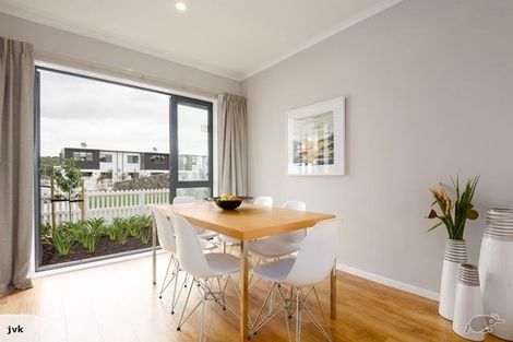 Photo of property in 26 Komanawa Lane, Mount Wellington, Auckland, 1062