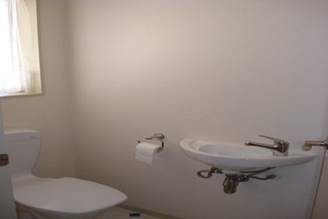 Photo of property in 42a Queenwood Road, Levin, 5510