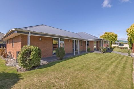 Photo of property in 2 Montego Close, Shirley, Christchurch, 8052