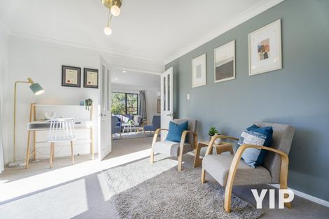 Photo of property in 17 Claverton Grove, Churton Park, Wellington, 6037