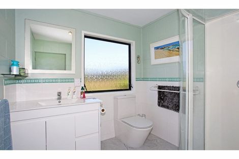 Photo of property in 41 Jack Paterson Road, Opaheke, Papakura, 2584