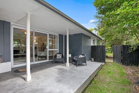 Photo of property in 87 Memorial Avenue, Ilam, Christchurch, 8053