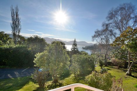 Photo of property in 11 Hellyer Street, Macandrew Bay, Dunedin, 9014