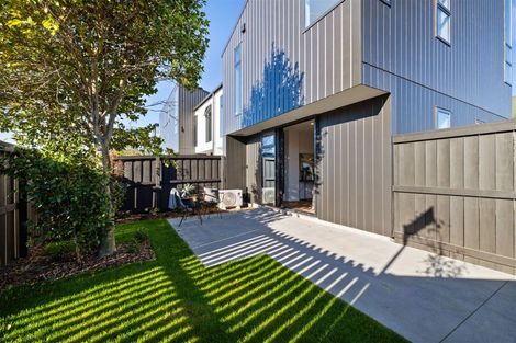 Photo of property in 2/90 Innes Road, St Albans, Christchurch, 8052