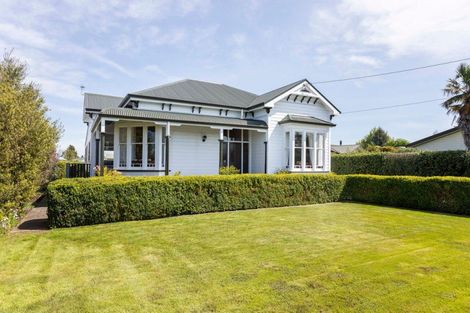 Photo of property in 21 Victoria Avenue, Dannevirke, 4930