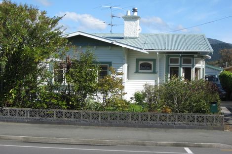 Photo of property in 354 Hardy Street, Nelson, 7010