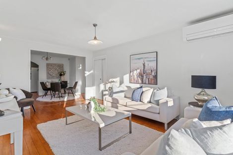 Photo of property in 1/1 Diomede Street, Bayswater, Auckland, 0622