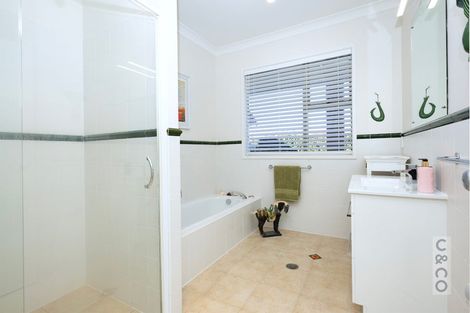 Photo of property in 19 Solan Drive, Waimauku, 0812