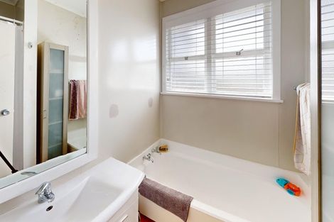 Photo of property in 178 Karaka Street, Castlecliff, Whanganui, 4501