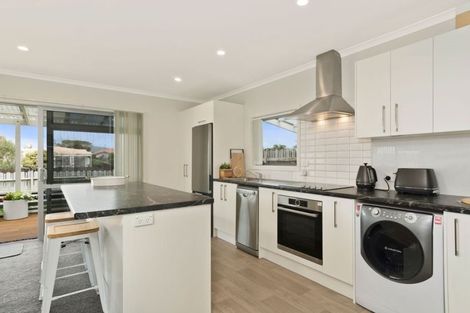 Photo of property in 299a Dickson Road, Papamoa Beach, Papamoa, 3118