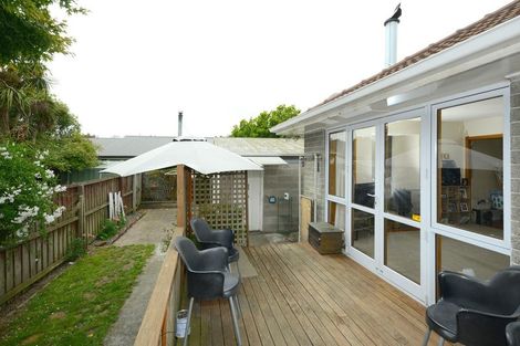 Photo of property in 3 Corson Avenue, Beckenham, Christchurch, 8023
