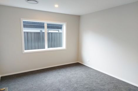 Photo of property in 4 Thornbury Lane, Timberlea, Upper Hutt, 5018