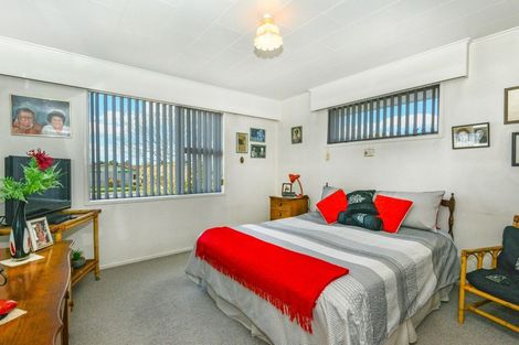 Photo of property in 115 Flaxmere Avenue, Flaxmere, Hastings, 4120