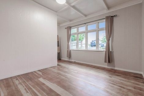 Photo of property in 161 Blockhouse Bay Road, Avondale, Auckland, 0600