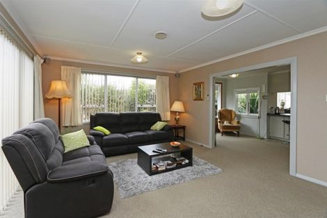 Photo of property in 5 Whitcombe Road, Opunake, 4616