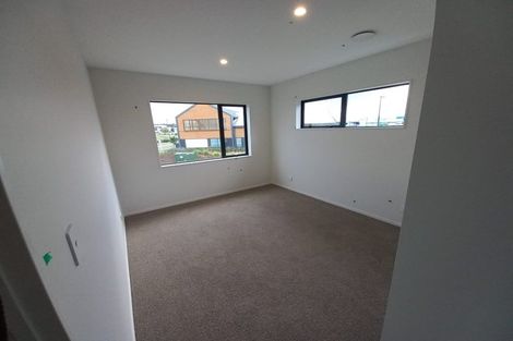 Photo of property in 3 Periko Way, Takanini, 2112
