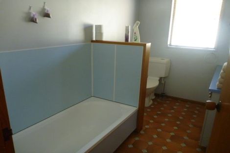 Photo of property in 15a Alta Place, Frankton, Queenstown, 9300