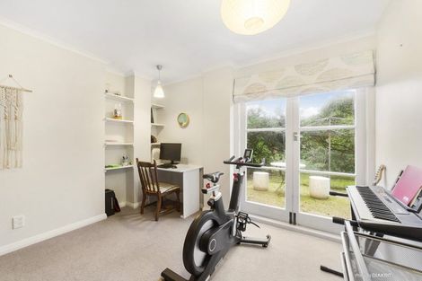 Photo of property in 11 Leveson Street, Strathmore Park, Wellington, 6022