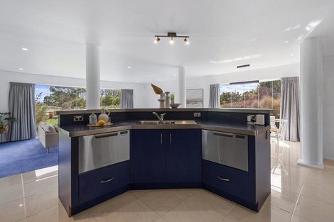 Photo of property in 110 Polson Hill Drive, Aokautere, Palmerston North, 4471