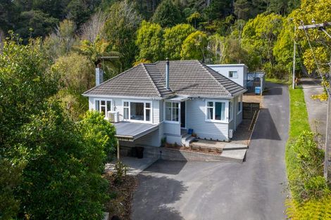 Photo of property in 38 Hine Road, Wainuiomata, Lower Hutt, 5014