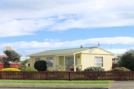 Photo of property in 46 Gloucester Road, Mount Maunganui, 3116