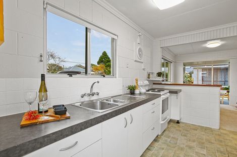 Photo of property in 12a Massey Street, Westown, New Plymouth, 4310