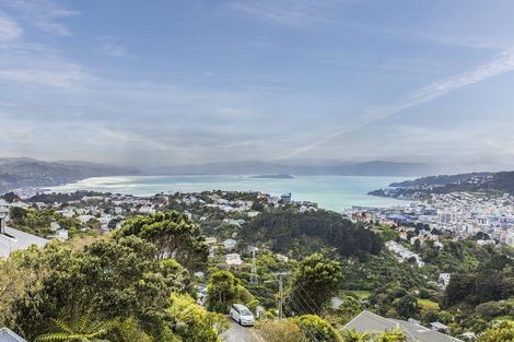 Photo of property in 14 Highbury Crescent, Highbury, Wellington, 6012