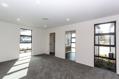 Photo of property in 11 Mackillop Way, Brooklands, New Plymouth, 4310