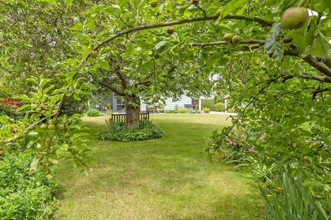 Photo of property in 4 Russell Street, Darfield, 7510