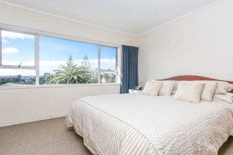 Photo of property in 4/16 Willerton Avenue, New Lynn, Auckland, 0600