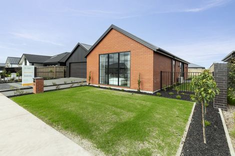 Photo of property in 32 Finstock Way, Rolleston, 7614