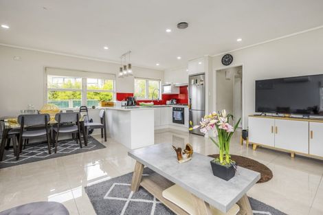 Photo of property in 1/55 Ennis Avenue, Pakuranga Heights, Auckland, 2010