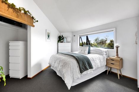 Photo of property in 20 Kiri Road, Te Kiri, Opunake, 4682