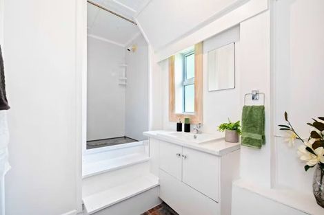 Photo of property in 180a Tuhikaramea Road, Dinsdale, Hamilton, 3204