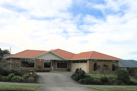 Photo of property in 92 Ayrshire Drive, Grandview Heights, Hamilton, 3200