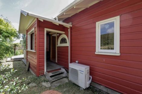 Photo of property in 236 Ngatiawa Road, Reikorangi, Waikanae, 5391